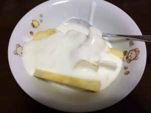 リンゴの皮でヨーグルト